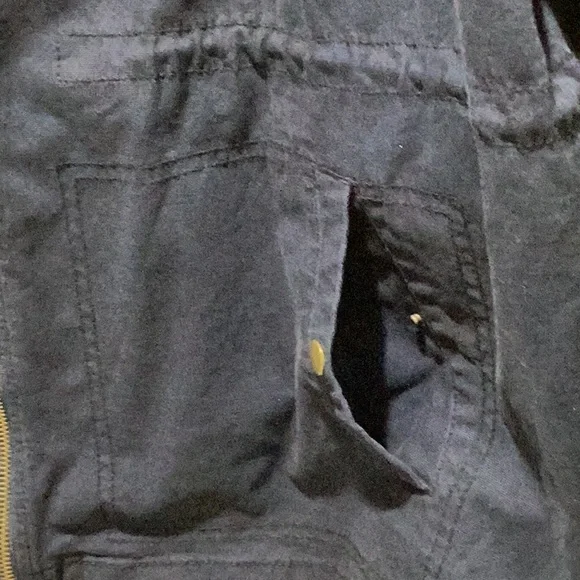 Woman's jacket - Picture 2 of 7